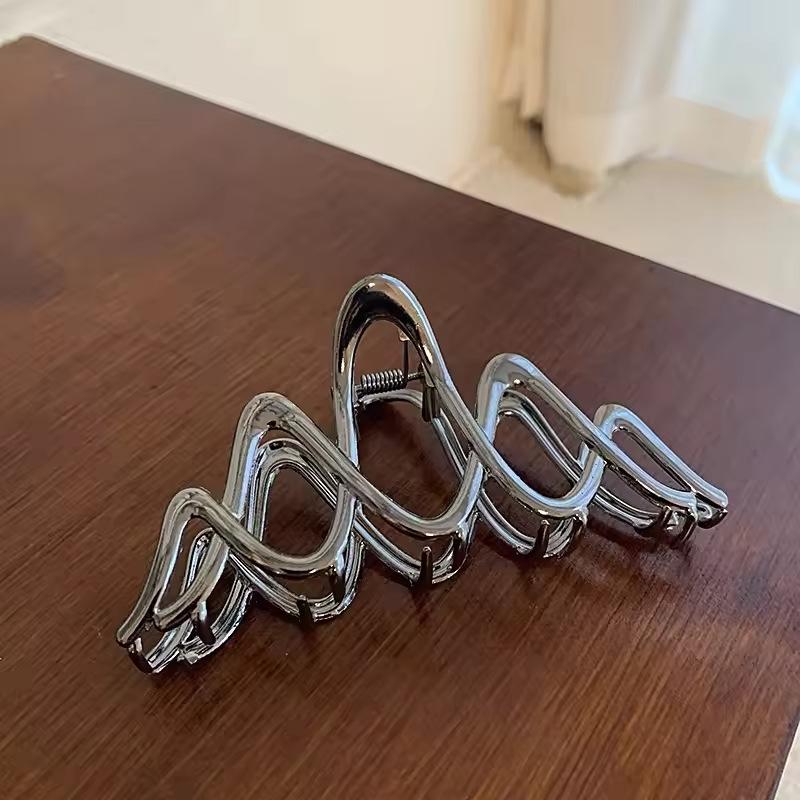 Elegant Korean Double Wave Metal Shark Hair Claw Clip