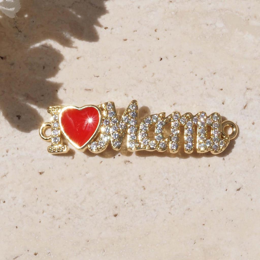 Позолоченный браслет с подвеской-сердцем MAMA в подарок на День матери