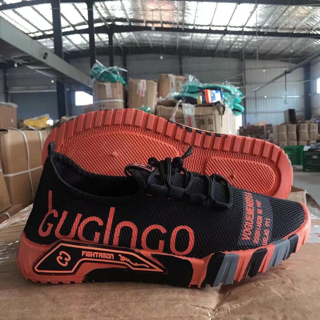 Мужская спортивная обувьВесна Лето Летающая вязка Мужская обувь Корейская мода Повседневная Дышащая сетка Спортивная обувь Мужские волосы