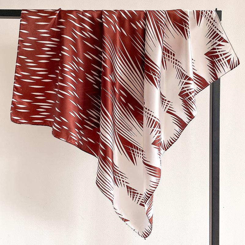 90 * 90cm New Silk Scarf Women'S Spring And Summer Decorative Scarf Sunscreen Travel Shawl Autumn And Winter Scarf Thin Edition