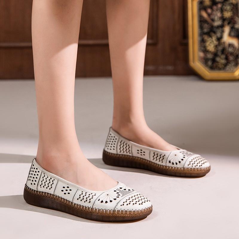 Модные сандалии GKTINOO из натуральной кожи 2025 Лето Новые Дышащие Полые Мягкая Подошва Неглубокие Удобные Женские Балетки