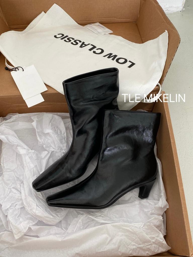 2025 Autumn Women's Fashion Versatile Low-heeled Martin Boots Women's Short Boots Winter New French Retro Square Head Thick-heeled Short Boots