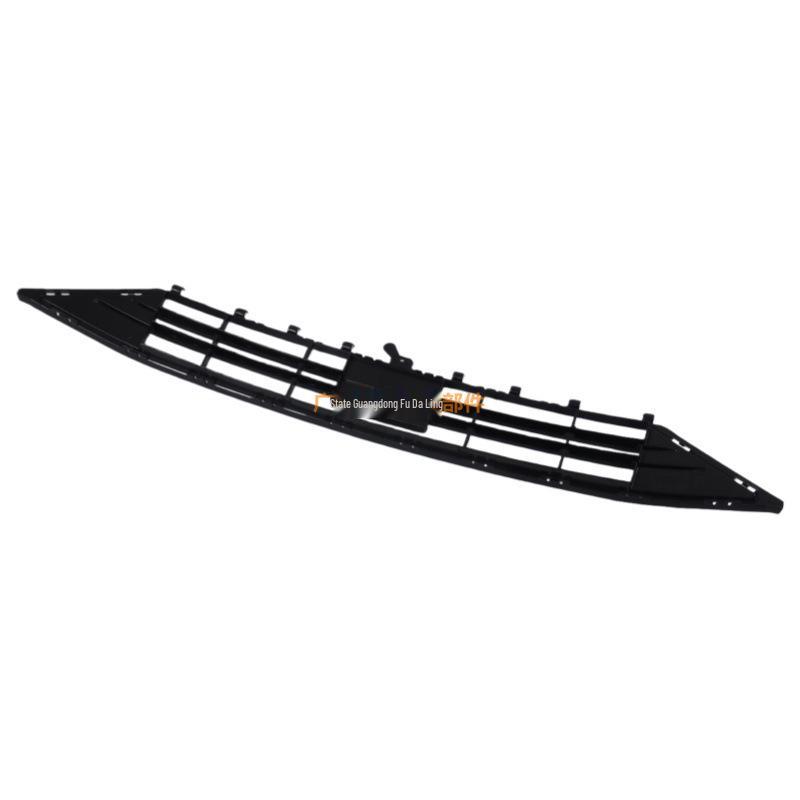 2019 Ford Focus Средняя нижняя решетка JX7B-17K945-A