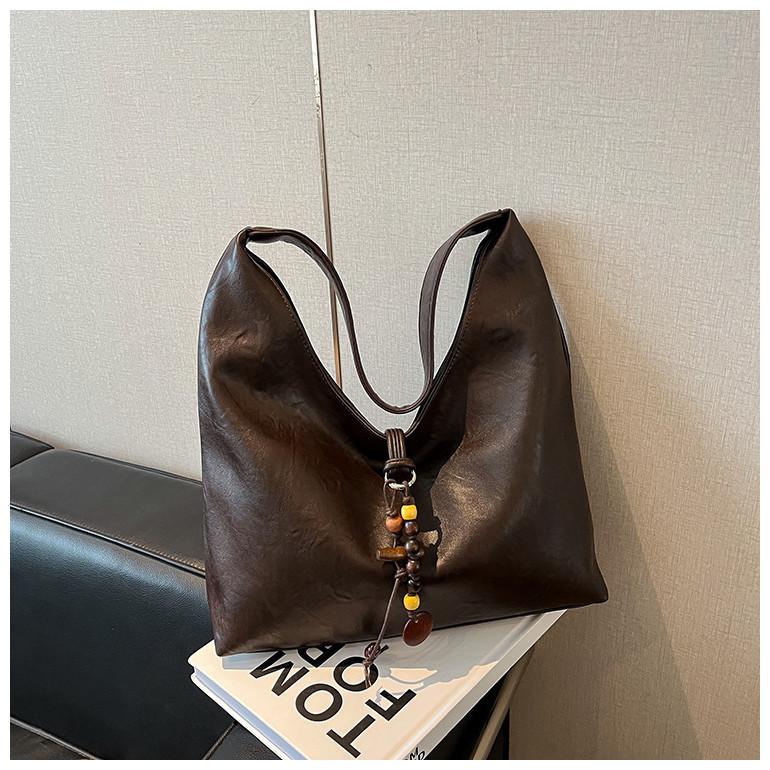 IELGY Ladies Tote Bag Autumn Winter Retro Shoulder Large Capacity Commuter Female Bag