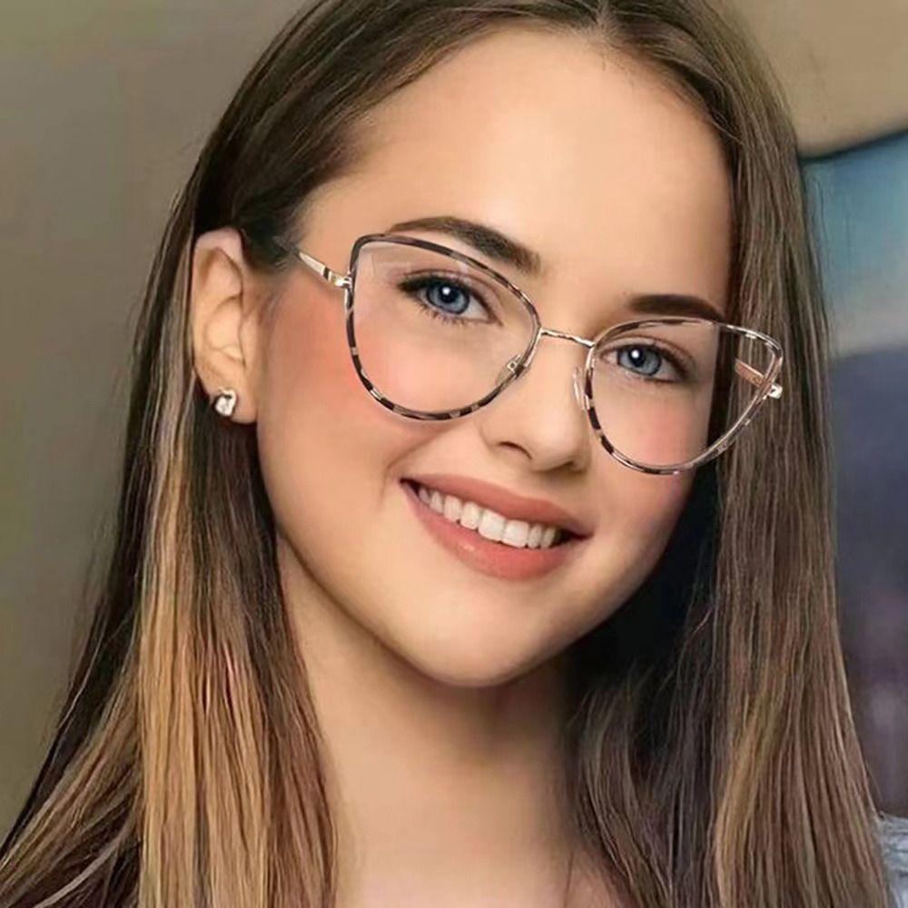 New Unique Cat Eye Glasses Retro Women Men Anti Blue Light Glasses Fashion Metal Frame Computer Reading Glasses