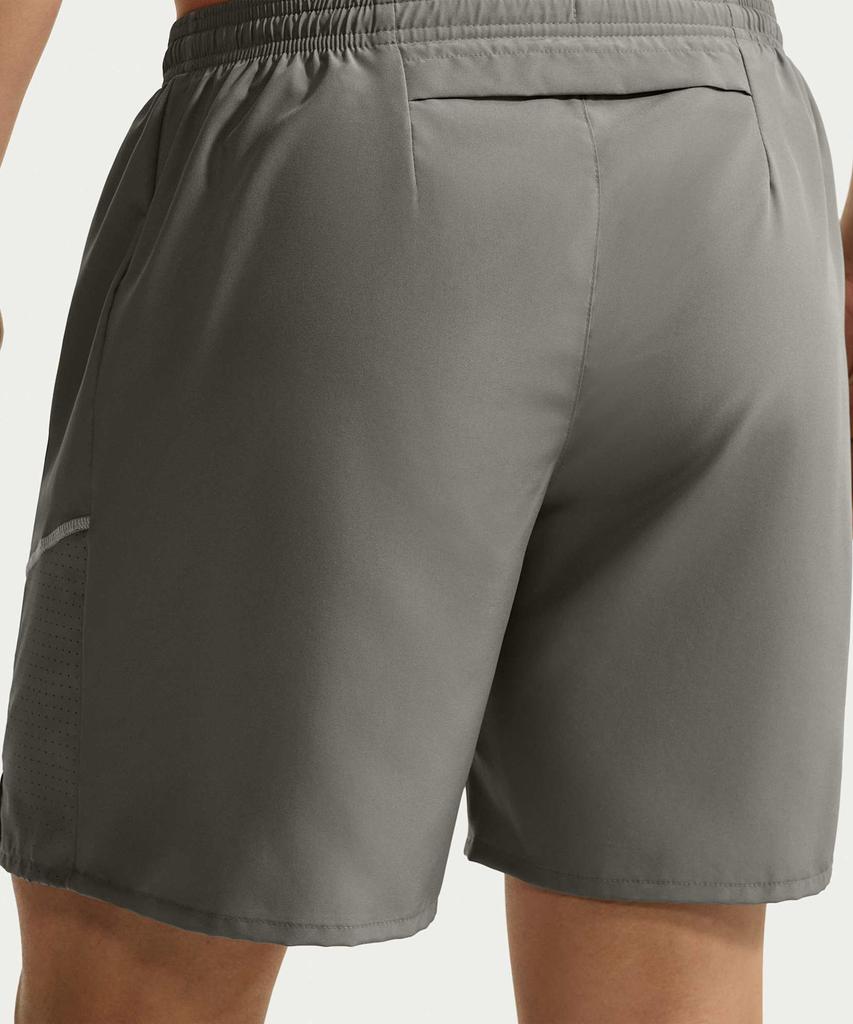 NIKE Miler Dri-Fit 7-Inch Unlined Running Shorts M - Smoke Grey / If2057-084