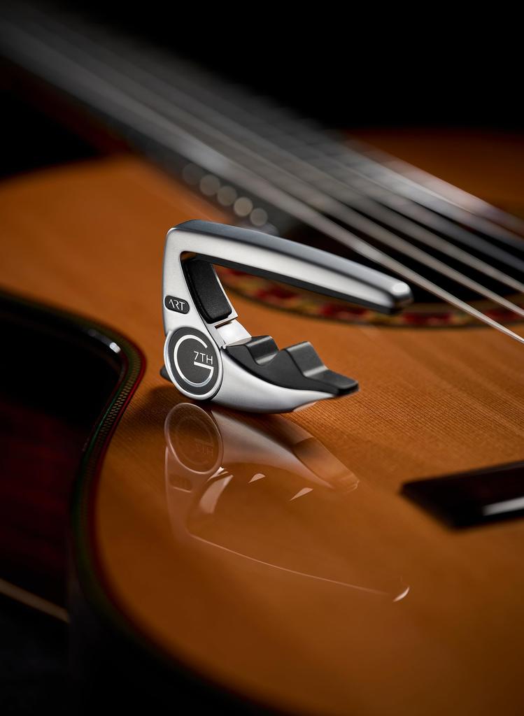 Каподастр G7th G7TH PERFORMANCE 3 ART CAPO CLASSIC для классической гитары с функцией ART для застежек