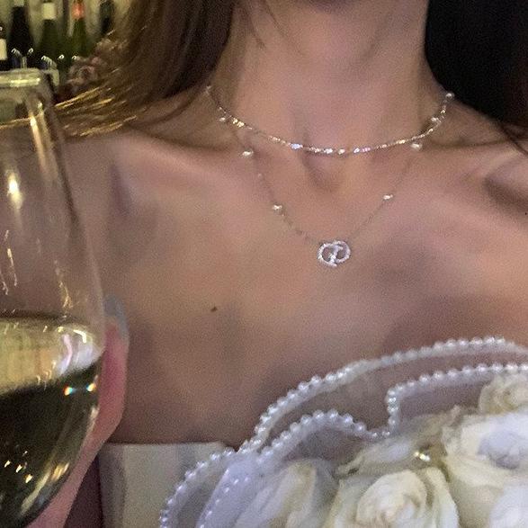 Женское жемчужное ожерелье на ключицу - Двухслойный дизайн с буквами, роскошный чокер