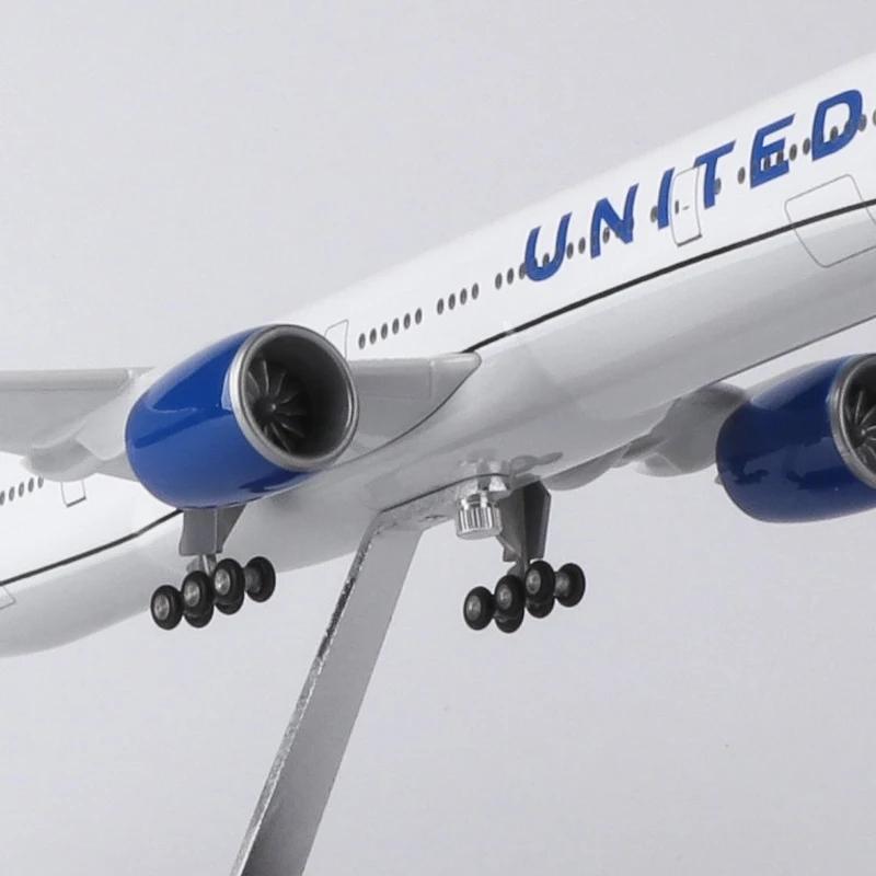 777 B777 Самолет UNITED Airlines Модель Масштаб 1/157 47СМ С Подсветкой и Колесами Шасси Смола Коллекция Самолетов Домашний Декор