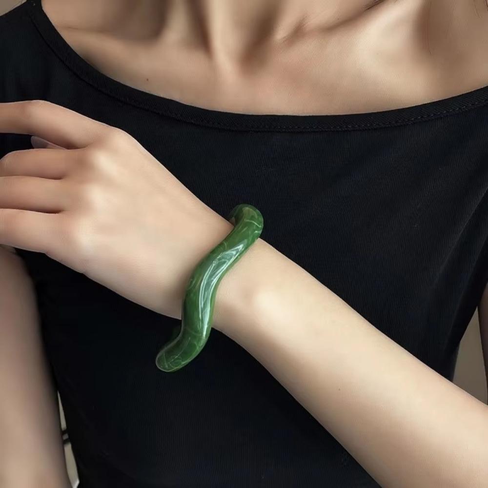 Браслеты с неровными манжетами Акриловый текстурный браслет Простой геометрический открытый браслет Женские украшения