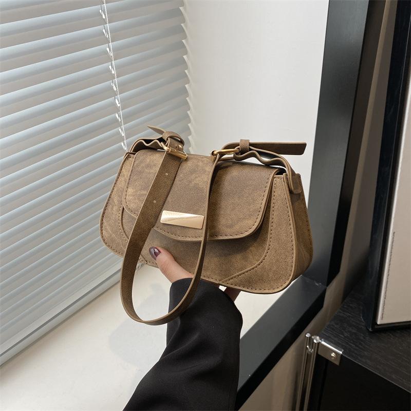 Underarm Bag Women's Summer New Retro Niche Design Single Shoulder Crossbody Bag Women's High End Bag Bag