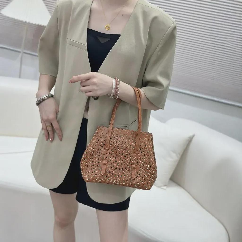 Набор сумок из кожи с резным узором Cross-Border: Сумка-тоут, косметичка и кошелек для монет