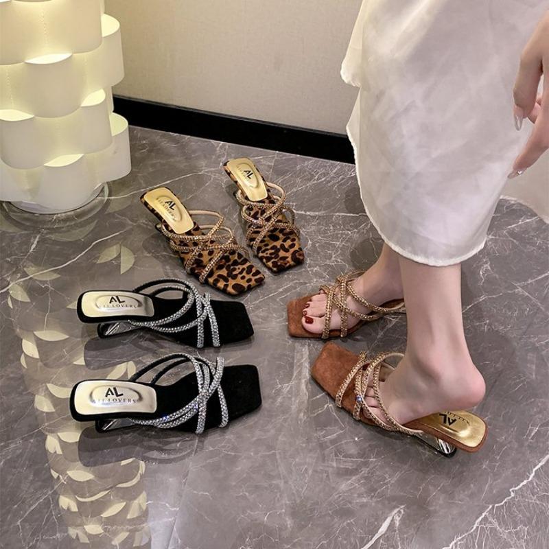 Женские тапочки, летние, новые, на высоком каблуке, с квадратной головкой, со стразами, тонкие, комбинированные, повседневные, модные, тонкие тапочки