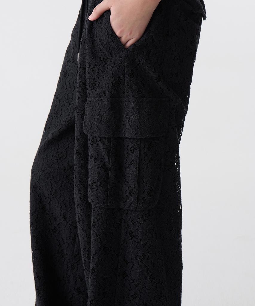 MUSINSA STANDARD WOMAN Женские широкие брюки-карго с цветочным кружевом и эластичным поясом [Черный]