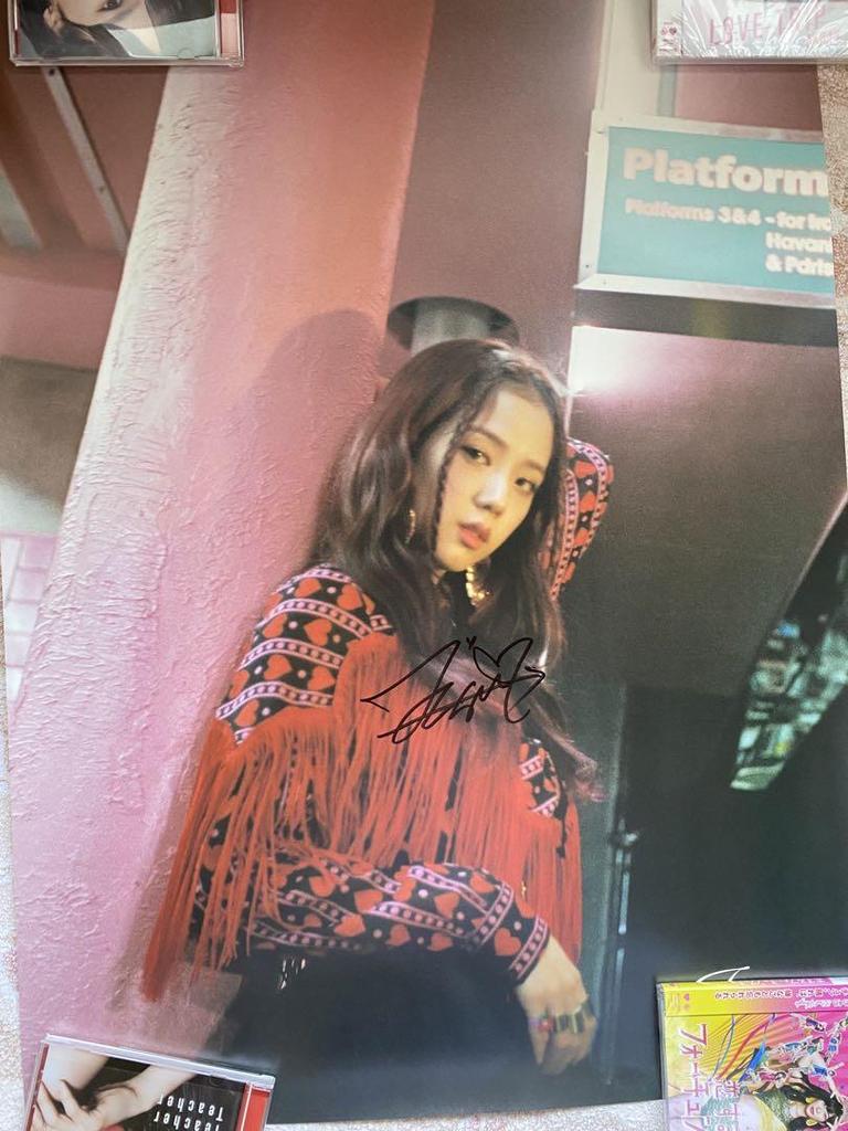 [USED] BLACKPINK Jisoo Autographed Poster