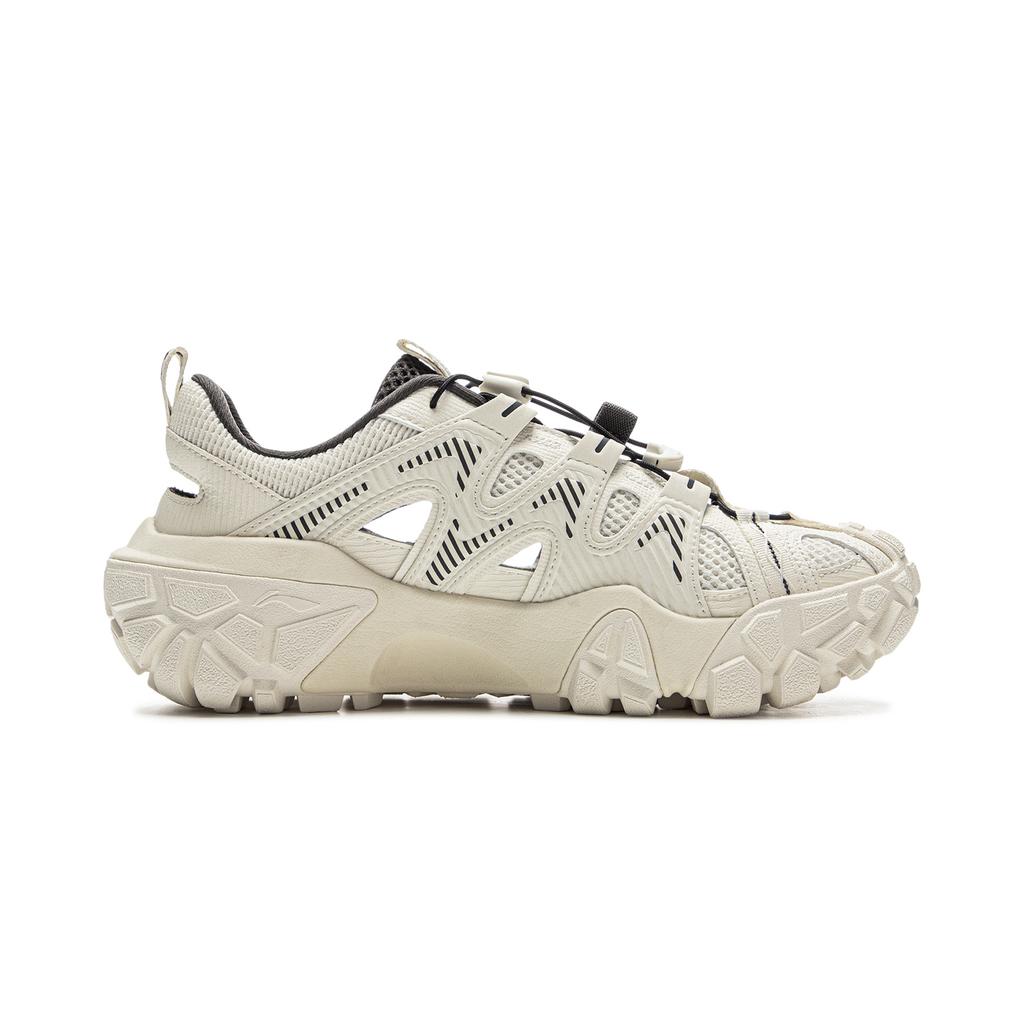 Женские треккинговые ботинки Li Ning Sand Dune River Бело-серые AGCV120-2