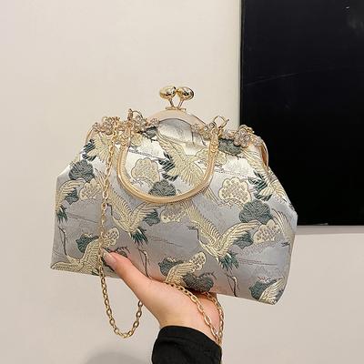 Роскошная вышитая сумка для женщин Винтажная сумка через плечо с металлическим декором и регулируемым ремешком-цепочкой Вечерний клатч Подарок