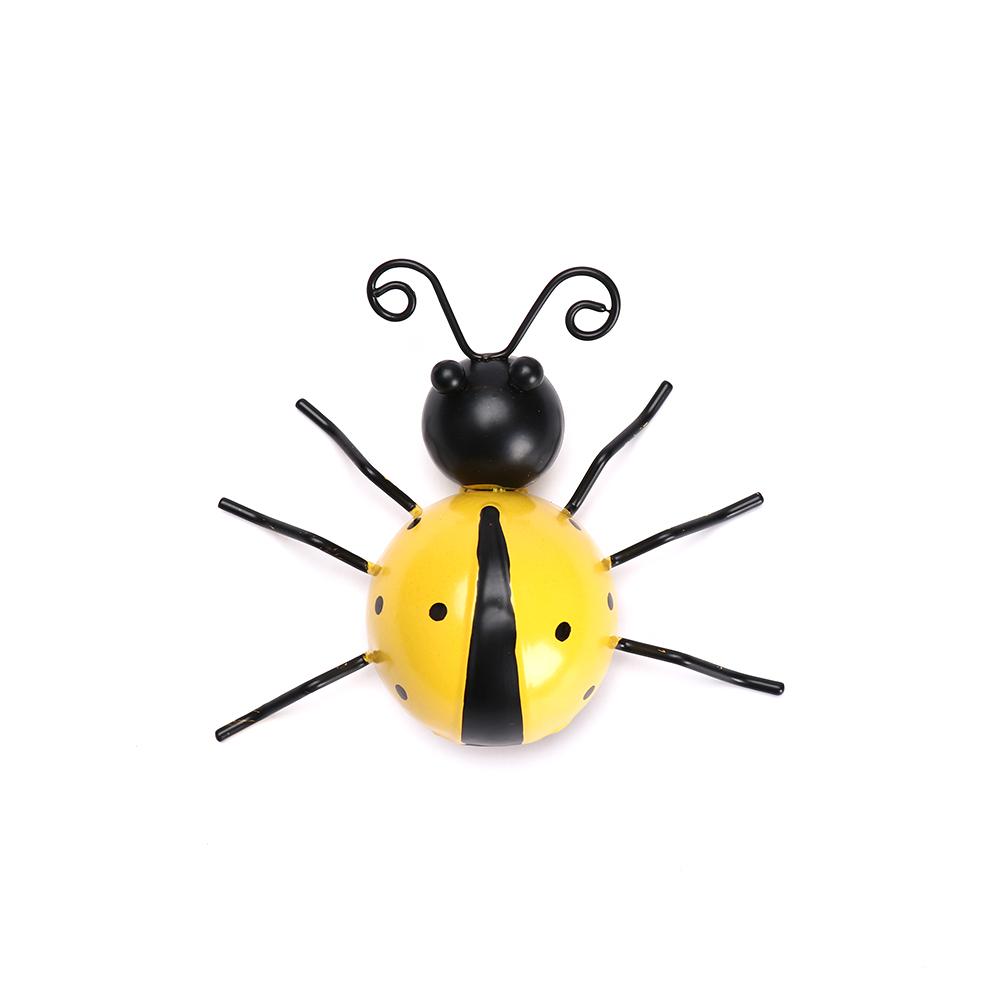 Farmhouse Porch Rustic Wall Sculptures Statues Cute Wall Art 3D Metal Ladybugs Garden Wall Decor