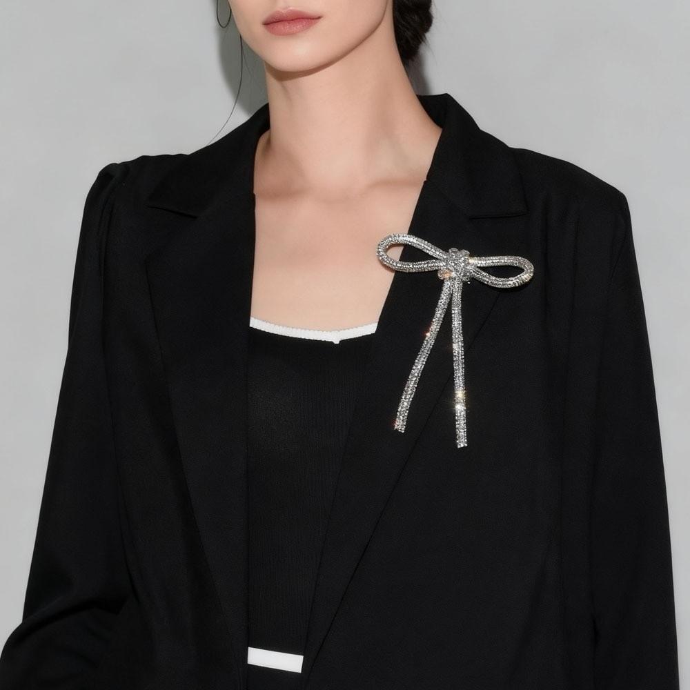 Sparkly Crystal Diamond Bow Brooch Anti Glare Tassel Sparkling Diamond Brooch Blazer Accessory