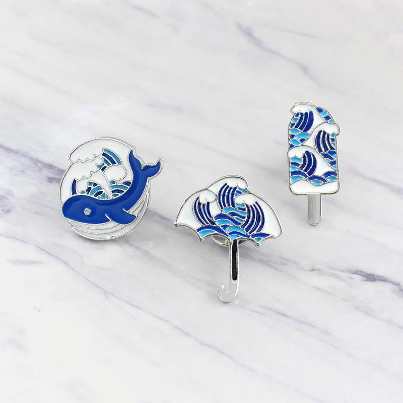 Брошь с эмалью cloisonне с китайским пейзажем: Дизайн с зонтом, китом и волной