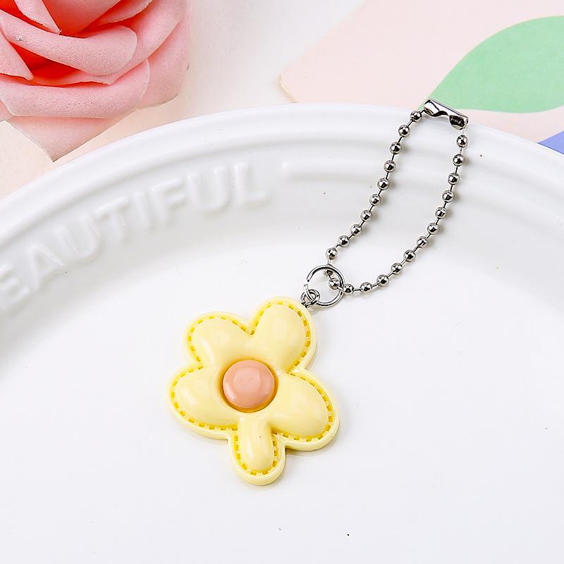 Five-Petal Flower Candy Color Keychain Pendant - DIY Handmade Jewelry Gift for Girlfriends