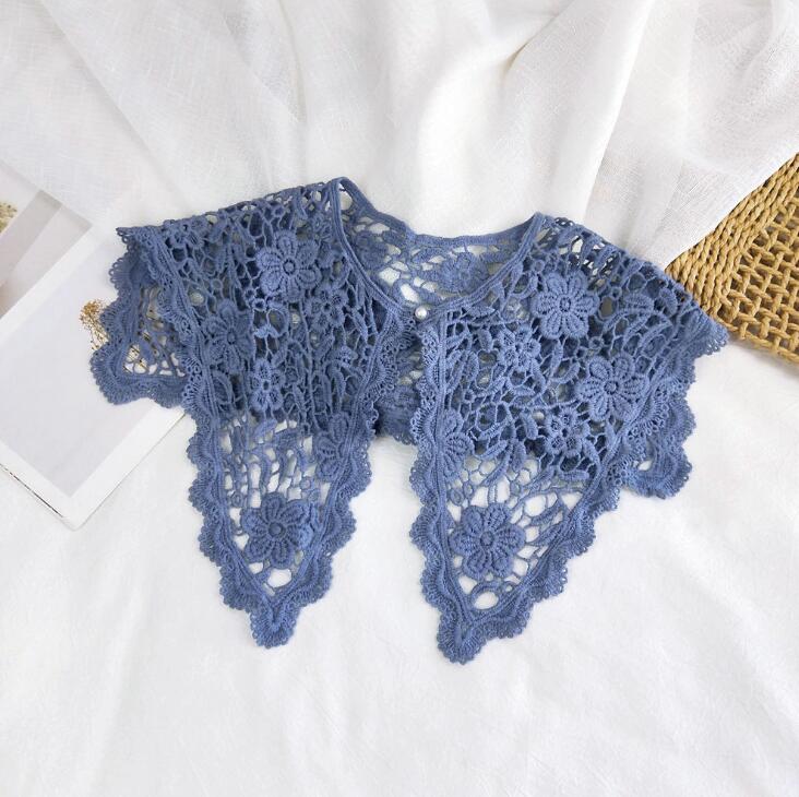 Vintage Shawl O-Neck Doll Fake Collar Shirt Women Hollow Crochet Lace False Collar Detachable Woman Half Shirt Faux Col