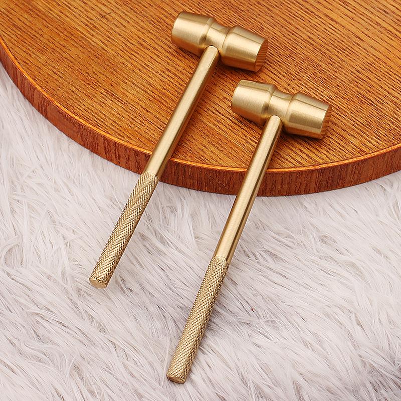 Мини-молоток из латуни: Многофункциональный двухголовочный медный и железный массажный молоток