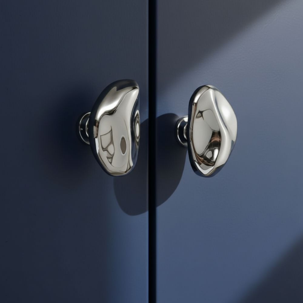 Bright Silver Silver Single hole Handle French-Style Drawer Cabinet Handle Furniture Installation