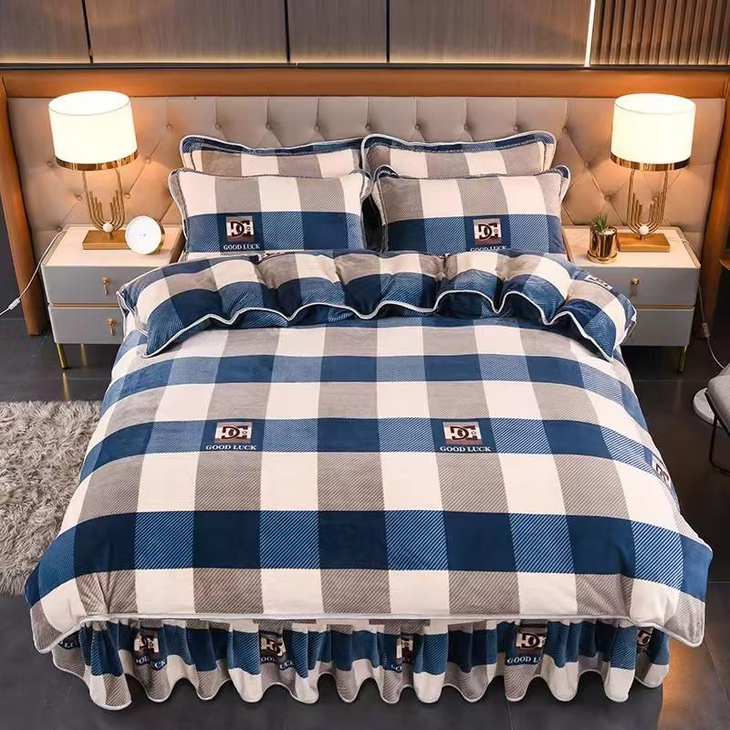 Thickened Milk Velvet Four-piece Set, Flannel Sheets and Quilt Cover, Coral Velvet Three-piece Bedding Set