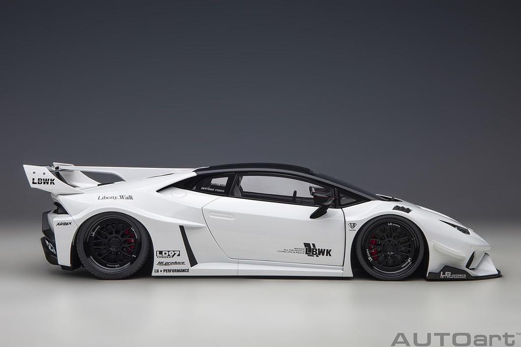 AUTOart Liberty Walk Works Lamborghini Huracan GT White Finished Product 1/18 LB-Silhouette