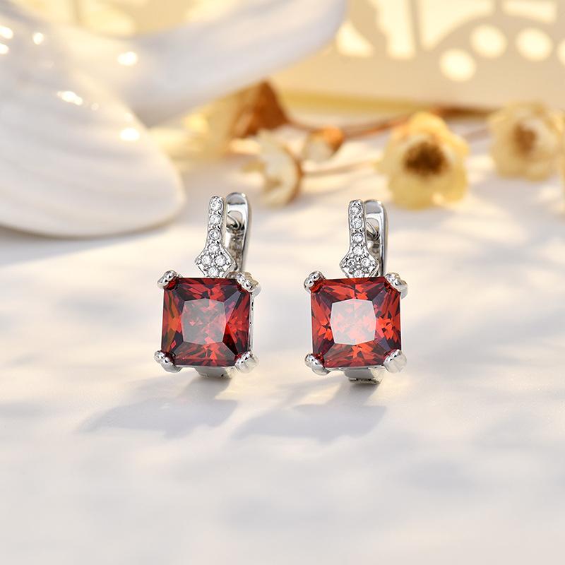 BELLA BOX Fashionable And High-end Square Zircon Ear Buckles With Geometric Design For Women, Simple Korean-style Earrings