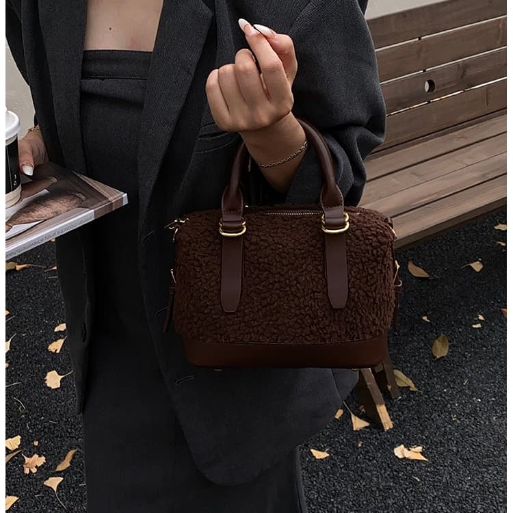 Женская плюшевая сумка через плечо