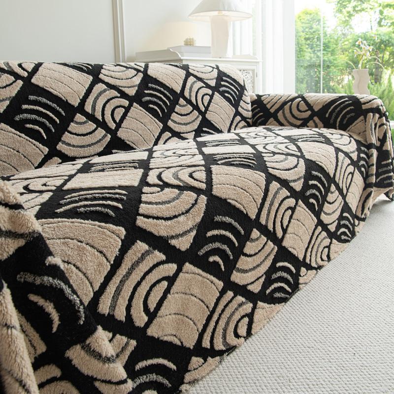 Polar Fleece Plush Sofa Cover Cloth Thickness Anti Slip Sofa Towel Geometric Print Couch Seat Cushion Mat Full Coverage Blanket
