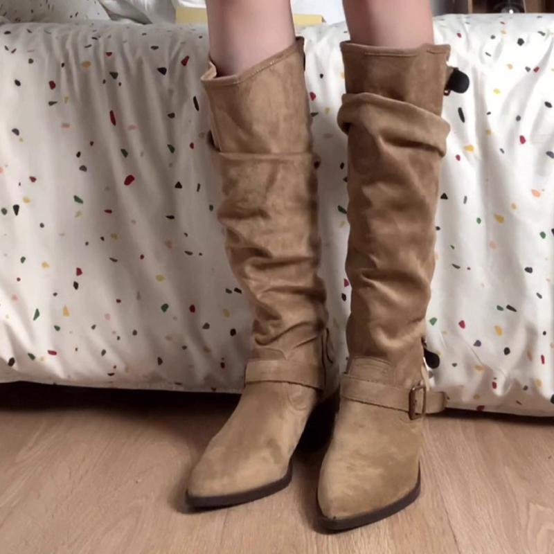 Модные женские высокие сапоги с острым носком, замшевые дизайнерские туфли, модные платья, массивные сапоги, новый тренд 2025, зимние сапоги до колена челси для женщин