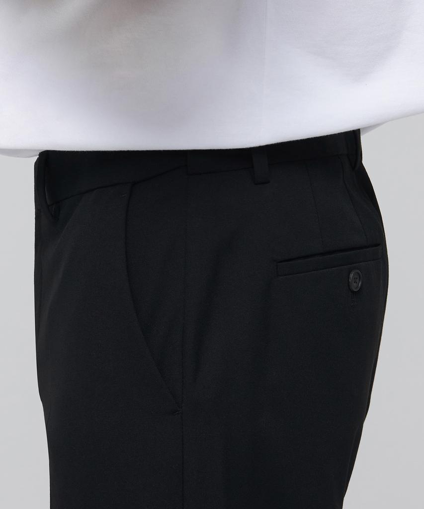 MUSINSA STANDARD Lightweight Tapered Turn-Up Hidden Banding Crop Slacks [Black]