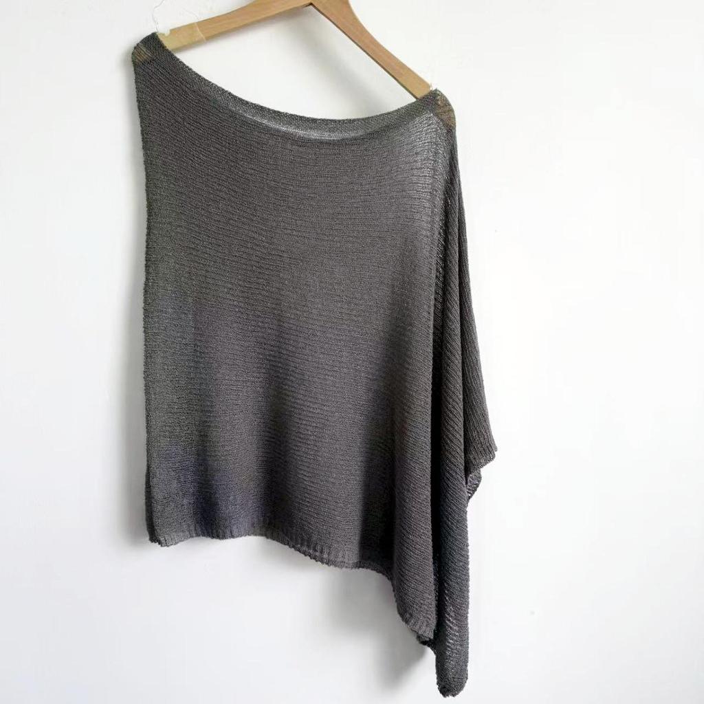 Многофункциональное пончо-шаль из ажурной вязки с майкой