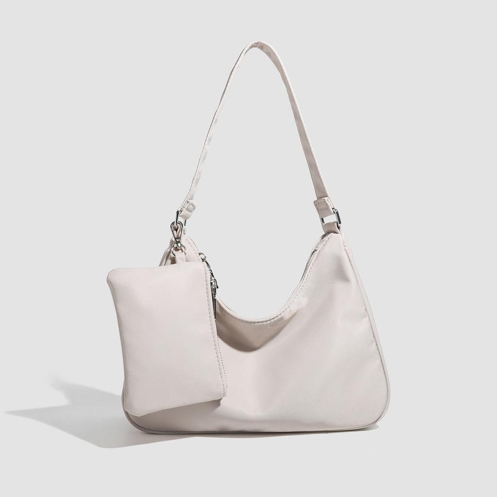 2025 New Korean Commuter Fashion Underarm Bag Feeling Large Capacity Simple and Versatile Retro Shoulder Bag Women