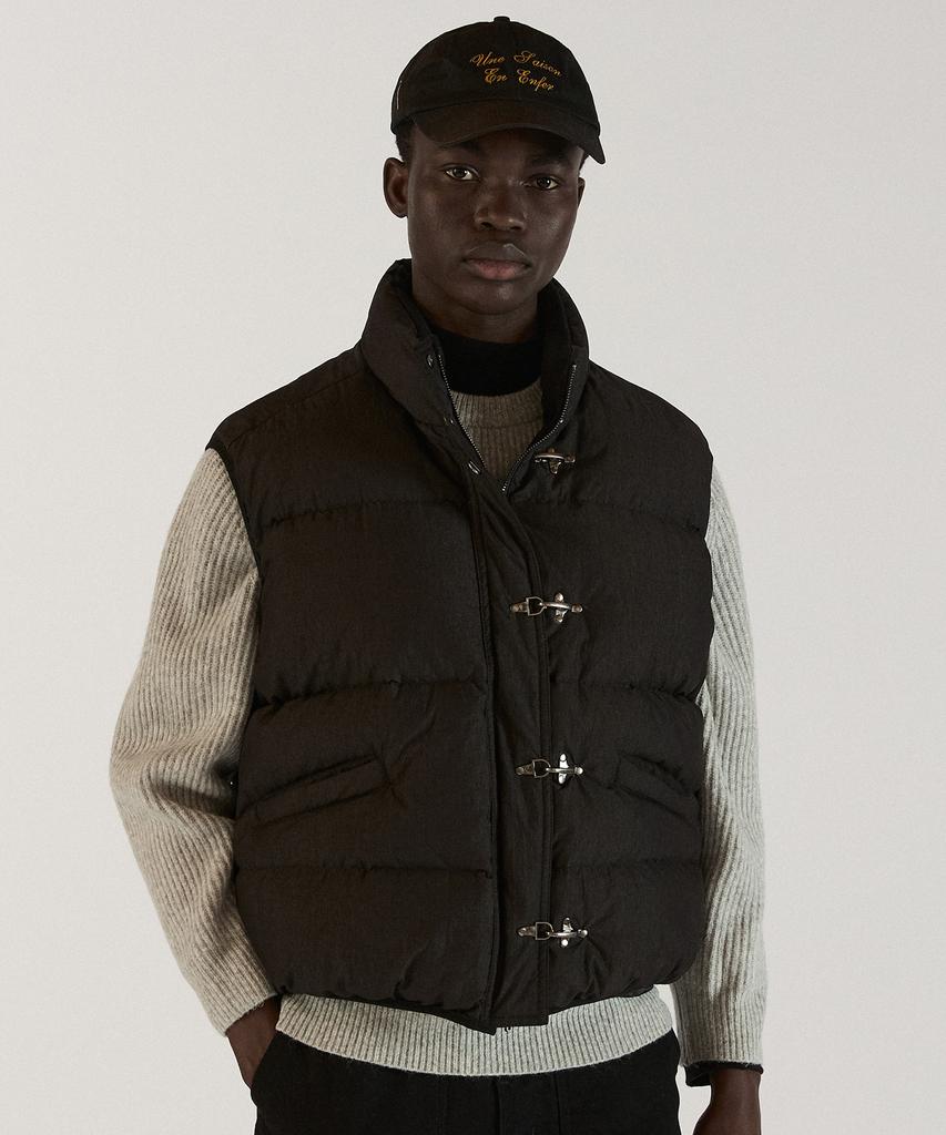 Pealp Turn-Buckle Padded Vest 24(Black)