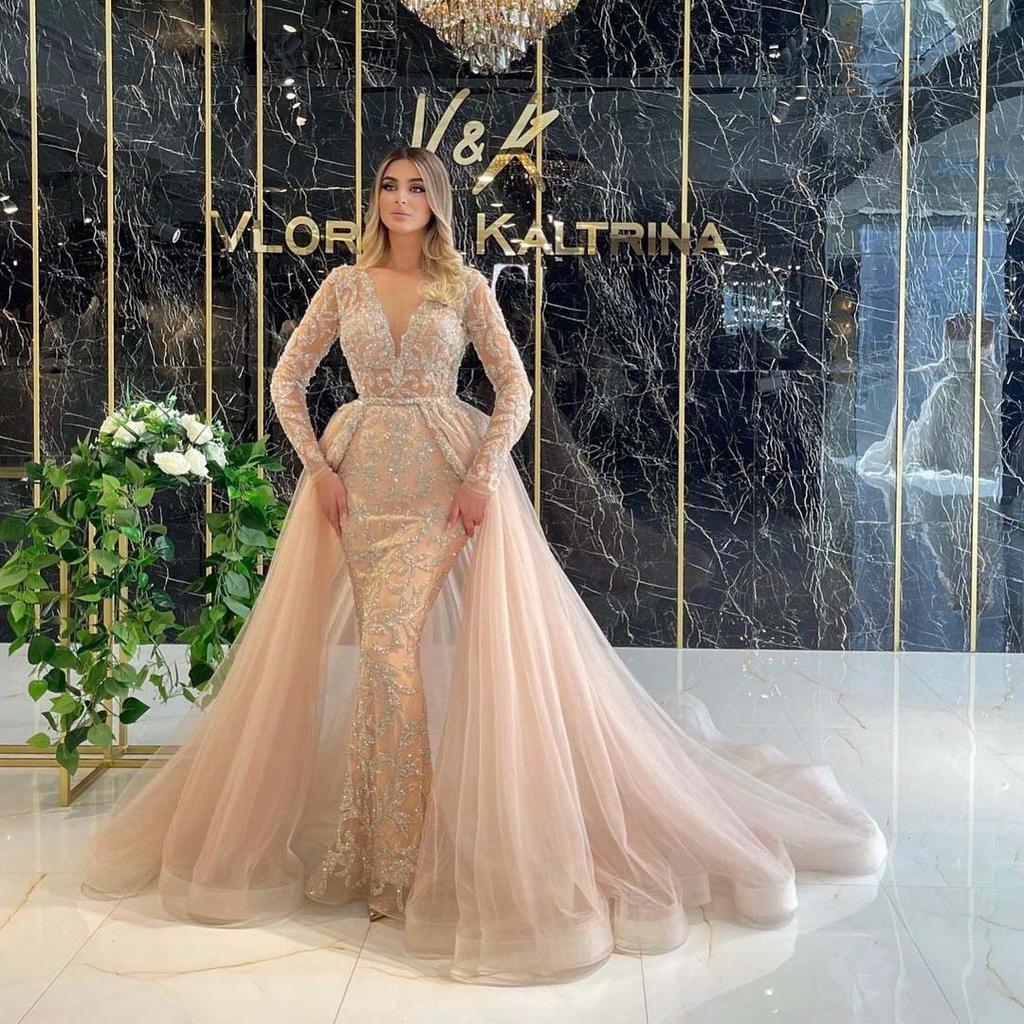 Весеннее новое европейское и американское женское свадебное платье темпераментное свадебное с шлейфом французское простое длинношеее платье