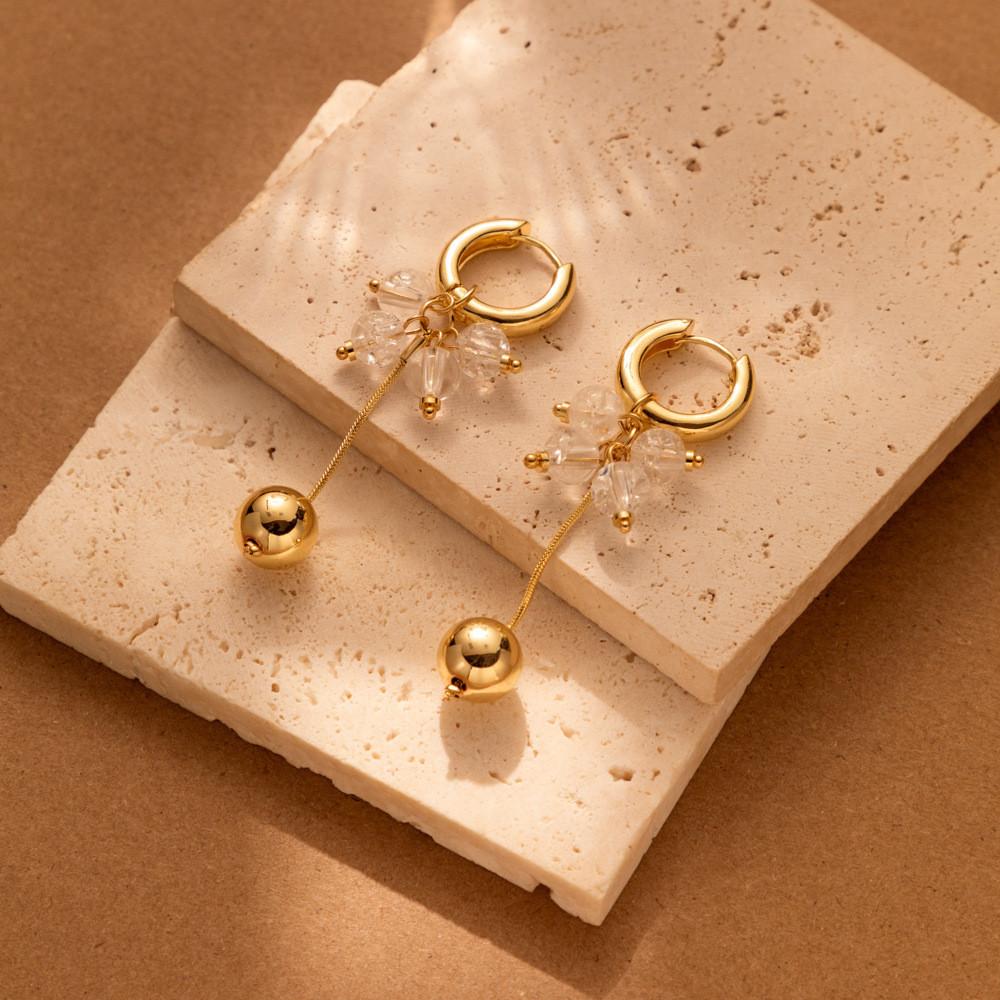 Fashionable Geometric Alloy Earrings For Women In Chic Gold Plated Finish
