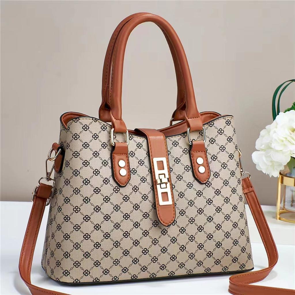 Women's Bag Fashion Handbag Casual Simple Shoulder Bag New Crossbody Bag Color Large Capacity Mother Bag