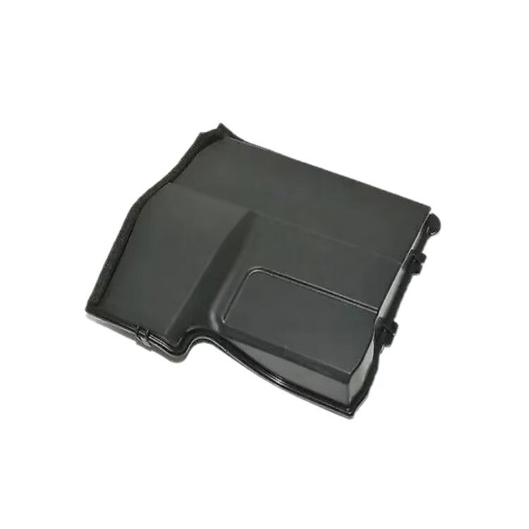 LR164215 fits the Land Rover Discovery Sport trunk spoiler.