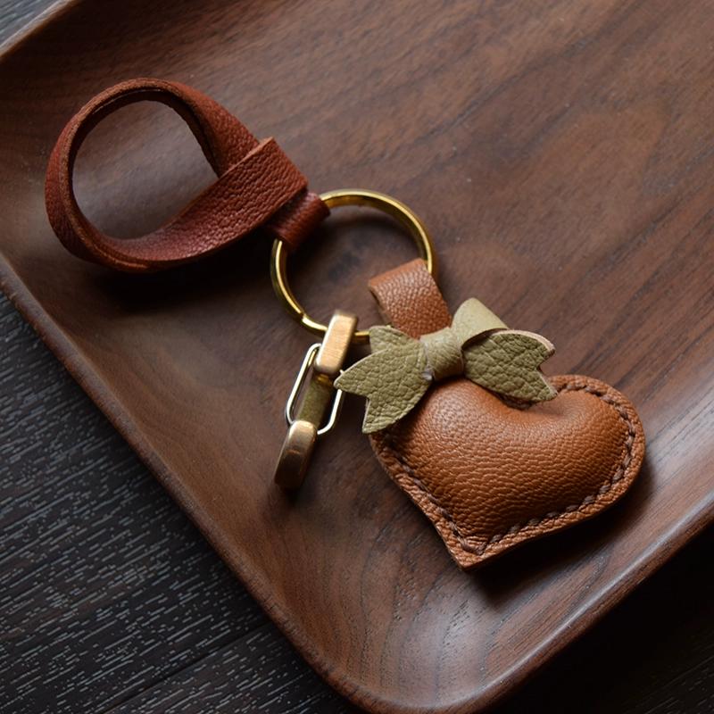 Original Hand-sewn Alran Sheepskin Peach Heart Bag Pendant, Car Key Pendant Female, Gift Keychain