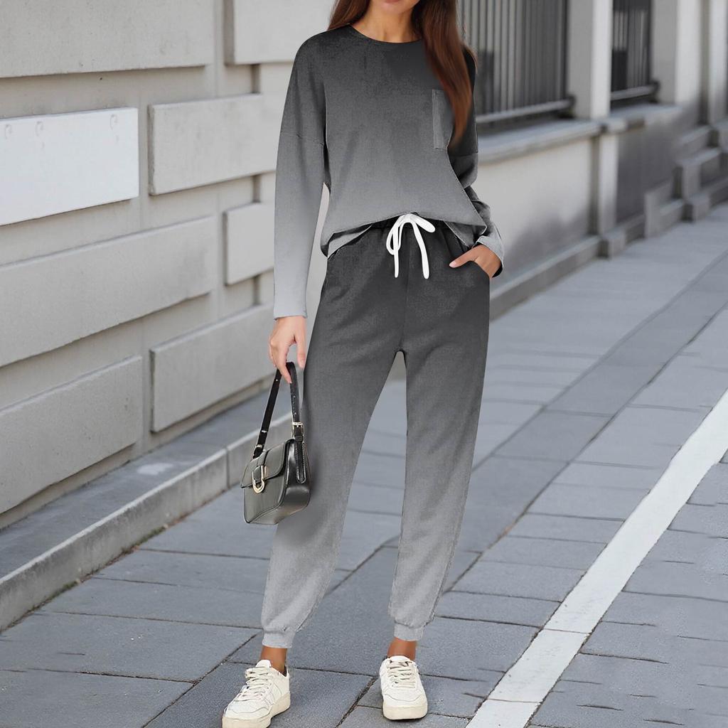 Комплекты для женщин из 2 предметов: футболки с круглым вырезом и длинным рукавом, принтованные спортивные брюки с карманами