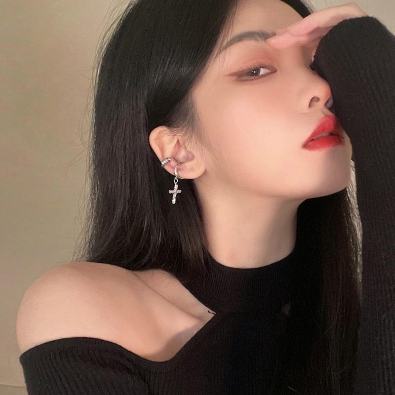 Превосходные чувствительные серьги с асимметричной пряжкой из циркония без пирсинга можно носить с клипсами для ушей