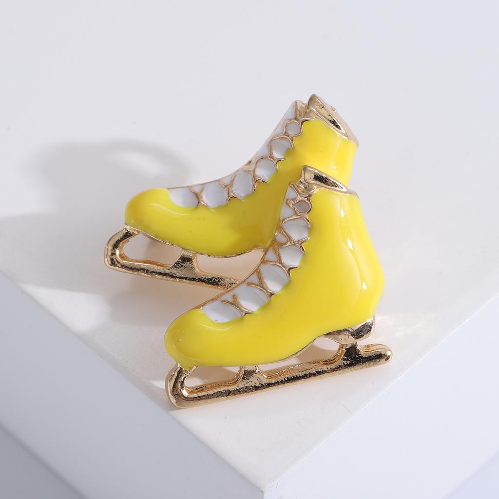 Popular Outdoor Sports Creative Drip Skates Brooch Holiday Gifts Popular Women'S Accessories
