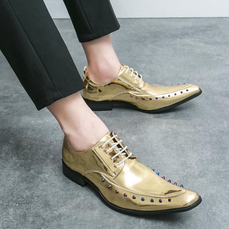 Модная мужская обувь 2024 года, модные золотые туфли «Челси» для мужчин, классические мужские туфли класса люкс для свадьбы, блестящие универсальные мужские туфли-оксфорды