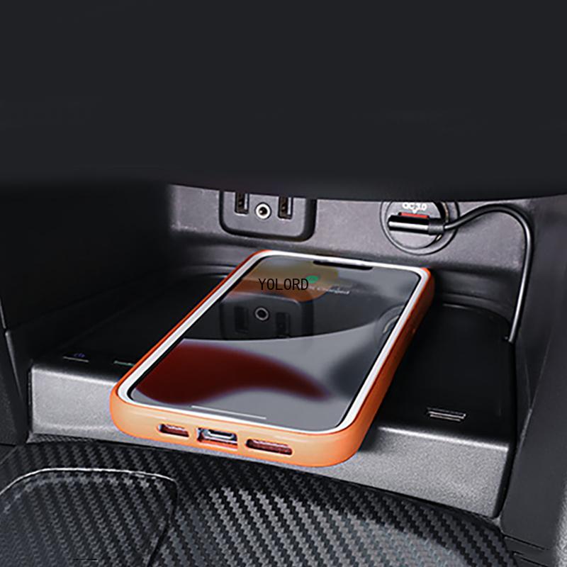 Car Wireless Charger Mobile Phone Charger Charging Holder Charging Pad Trim for Chevrolet Equinox 2018 2019 2020 2021 2022 2023