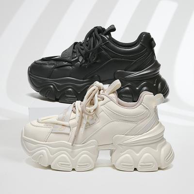 Весна 2025 новые женские кроссовки на толстой подошве, повседневная спортивная обувь на платформе, нескользящие, универсальные женские туфли, стройнящие и увеличивающие рост