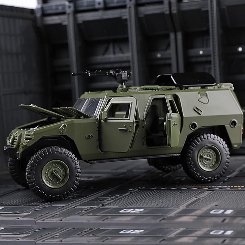 1/28 масштаб Dongfeng Warriors, литая под давлением модель автомобиля из сплава в стиле милитари, игрушечный грузовик с откатным механизмом со звуком и светом для детей и взрослых, подарочная коллекция